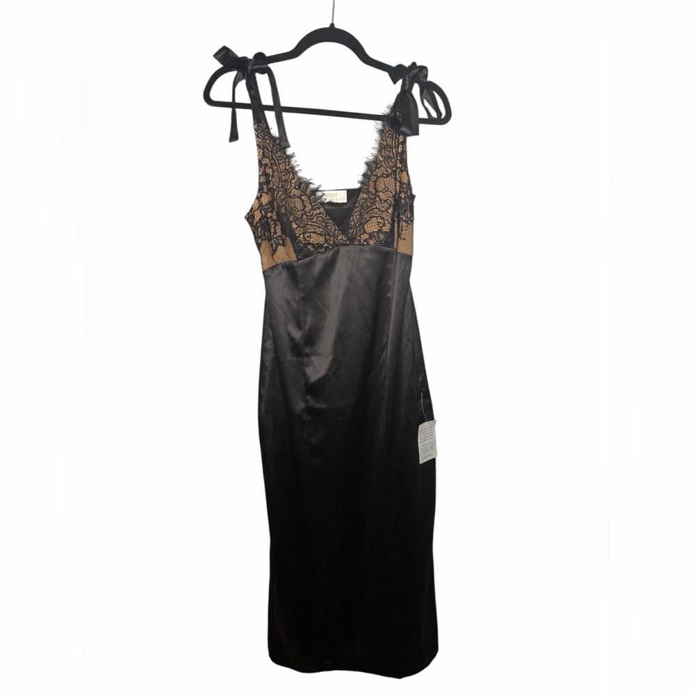 NWT WAYF Almera Lace & Satin‎ Cocktail Maxi Dress - Picture 3 of 8